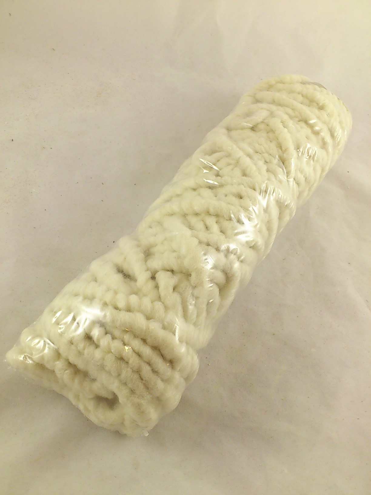 Wool Mirabell 25 m. cream milk (WE04)